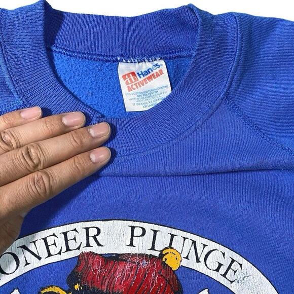 Vintage 80s Pioneer Plunge Bear Crewneck Sweater - 2XL - Picture 3 of 4